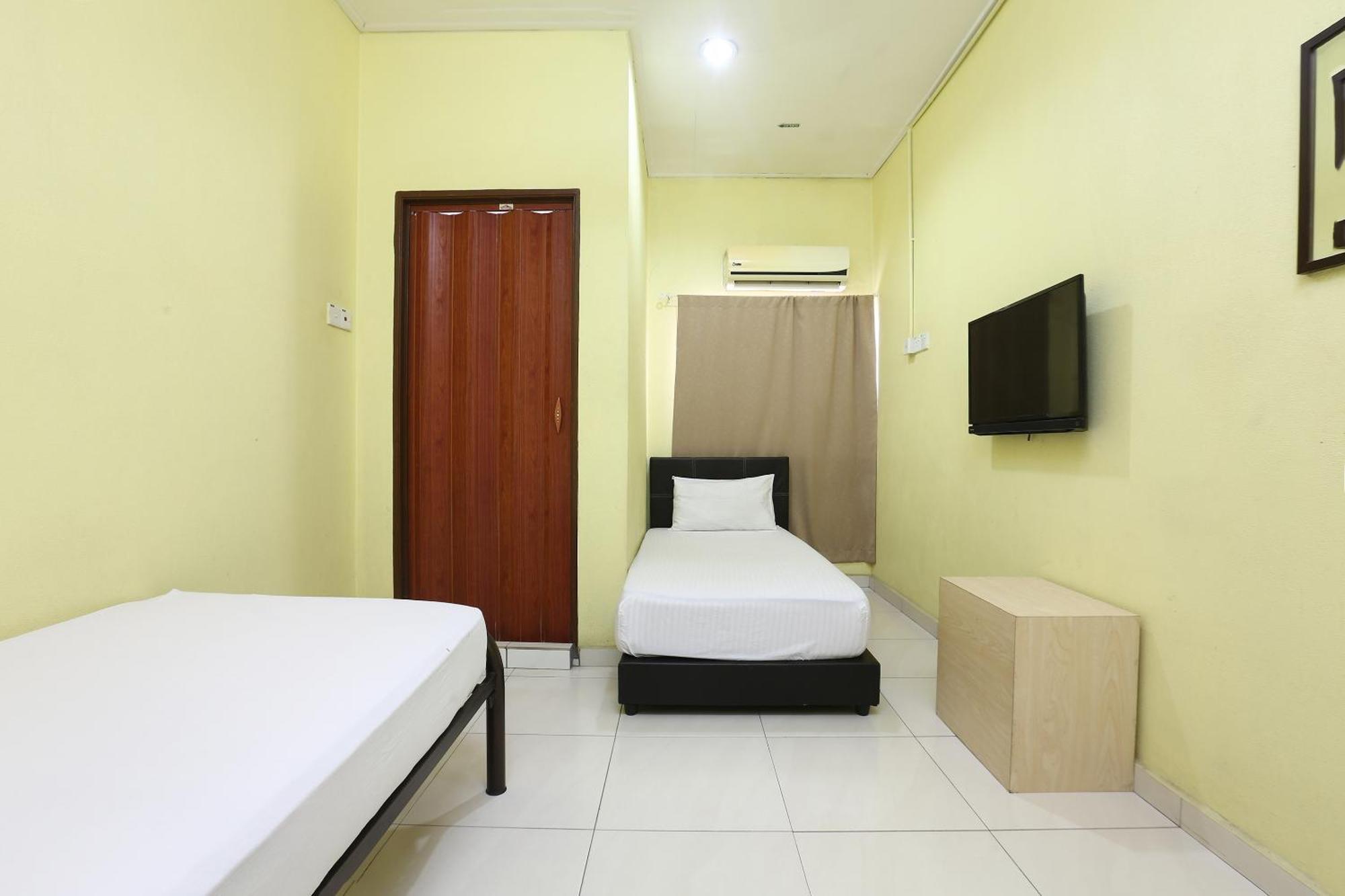 Oyo 89925 Innap Kota Bharu Kültér fotó