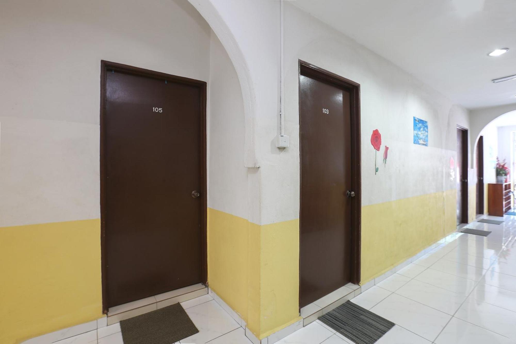Oyo 89925 Innap Kota Bharu Kültér fotó