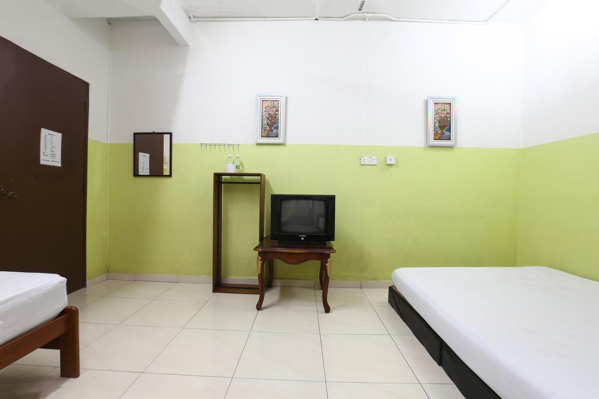 Oyo 89925 Innap Kota Bharu Kültér fotó