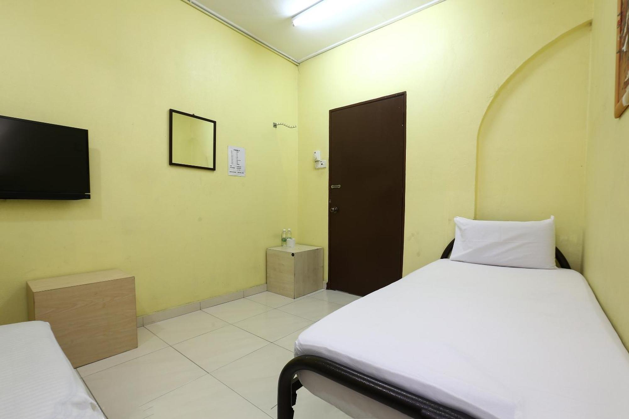 Oyo 89925 Innap Kota Bharu Kültér fotó